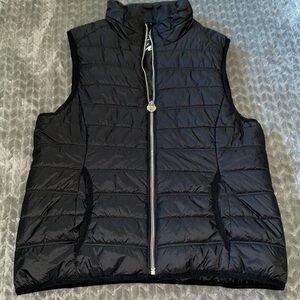 Guess Puffer Vest.  Size Medium.  Black.